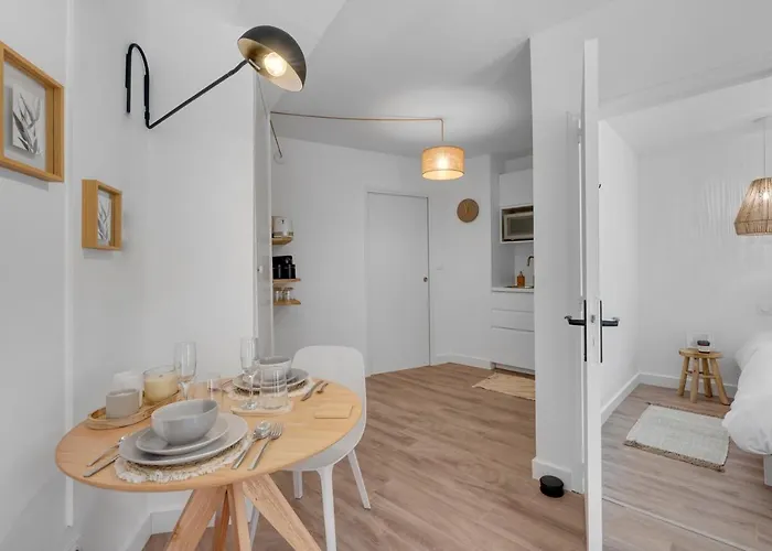 Le Bayamo - 7min A Pied De La Station Jeanne D'arc Apartmán *