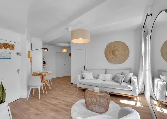 Le Bayamo - 7min A Pied De La Station Jeanne D'arc Апартаменты